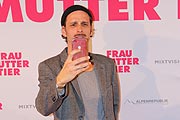 Filmpremiere “Frau Mutter Tier” : Max von Thun ist zu sehen in der Rolle eines Arztes (©Foto: Martin Schmitz)